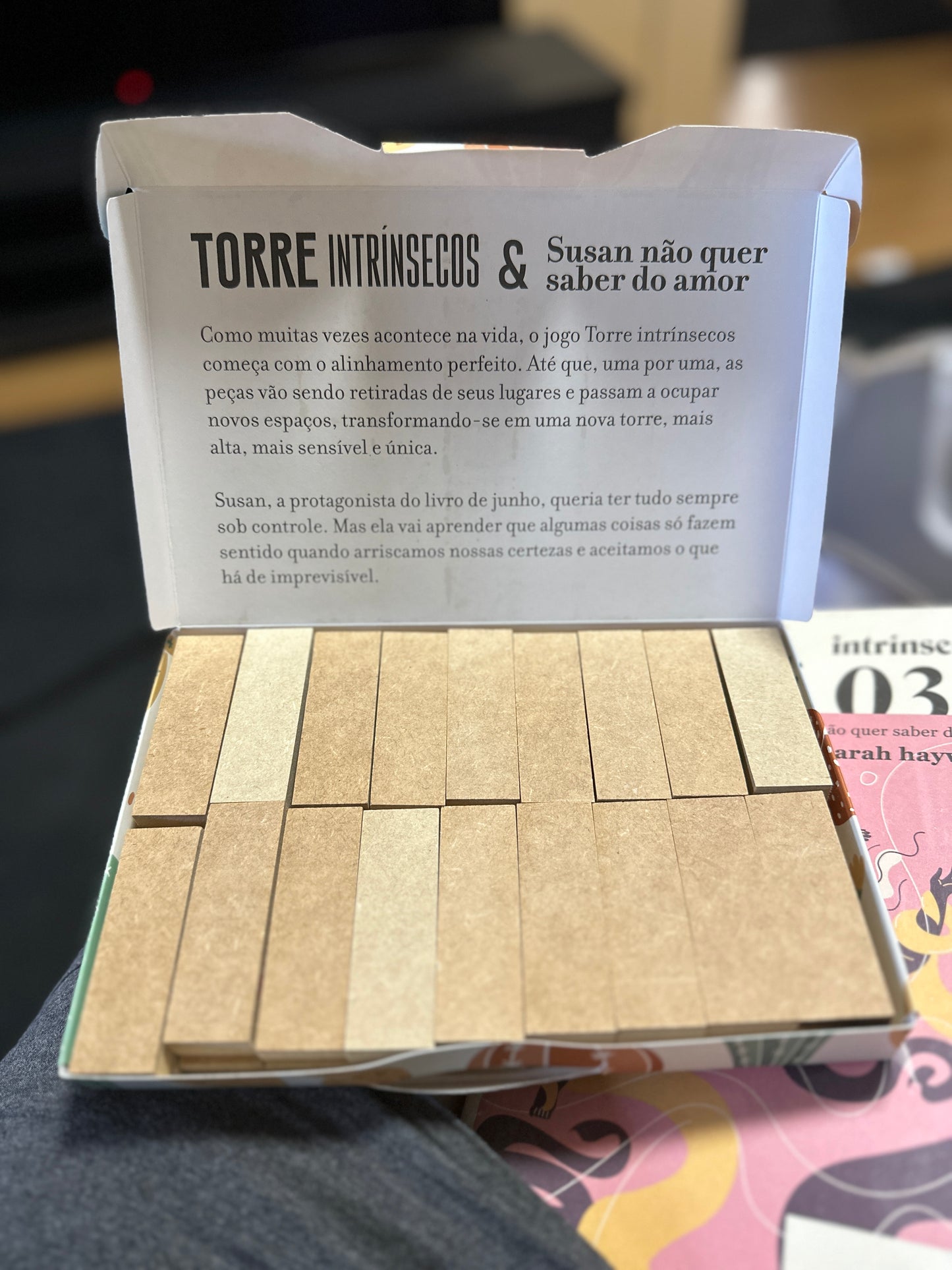 Susan não quer saber do amor: Edição especial com brindes e revista do Clube Intrínsecos