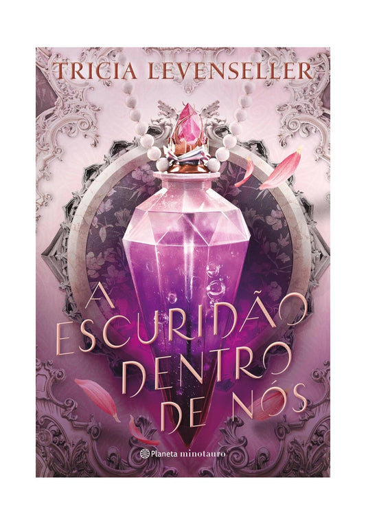 A escuridão dentro de nós: (Coroa de Sombras #2) - Tricia Levenseller